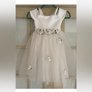 Girls Communion or FlowerGirl Dress